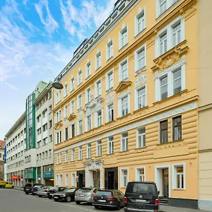 Aparthotel Western Celebrity ****